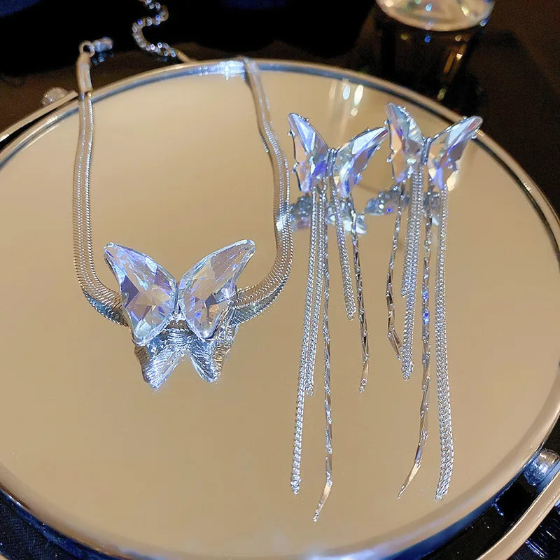 Design Crystal Butterfly Tassel Ear Clip Necklace Set Creativity Personality Female Snake Bone Chain Necklace Jewelry