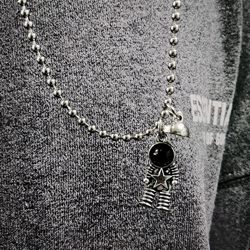 1 Pair Magnetic Attraction Necklace Punk Hip Hop Couples Matching Pendant Girlfriend Clavicle Chain Women Paired Chain Girl Gift