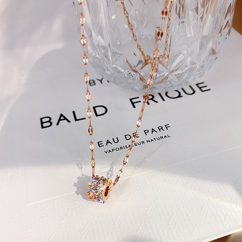 2022 Korean design jewelry titanium steel round zircon simple daily wild female clavicle necklace