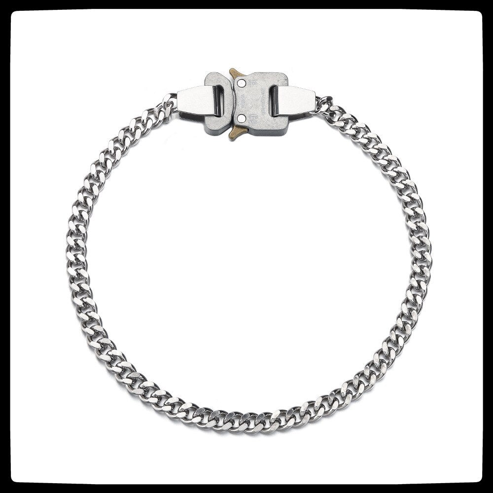 2021  1017 ALYX 9SM Punk Lock Lightning Hero Hip Hop Acrylic Metal Chain Splicing Necklace For Men Women Girls Party Jewelry