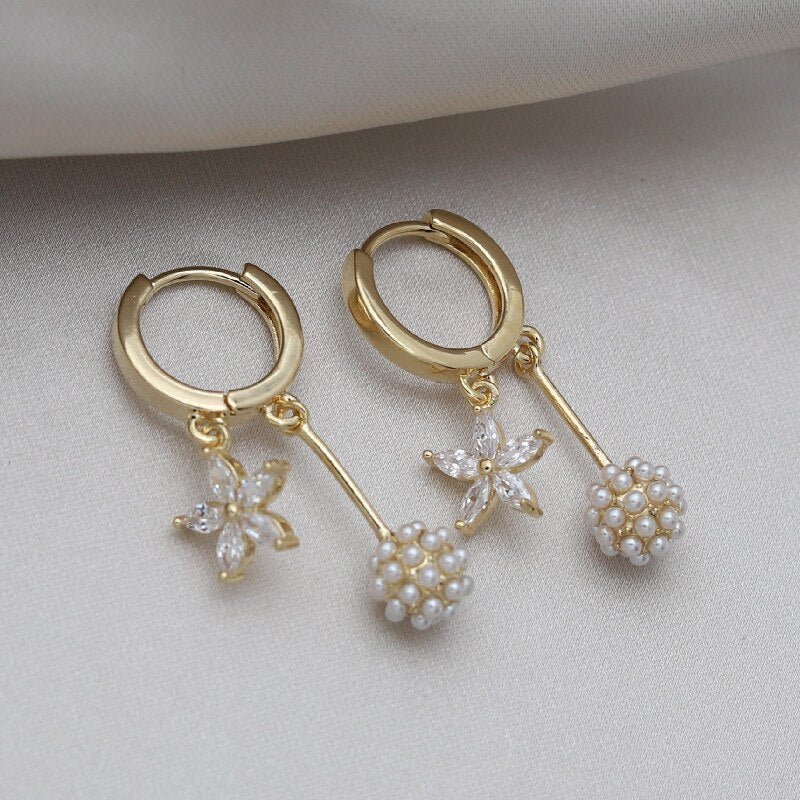 2022 Korea Design Jewelry  Zircon Flower Pearl Ball Pendant Earrings Elegant Women Daily Work Accessories