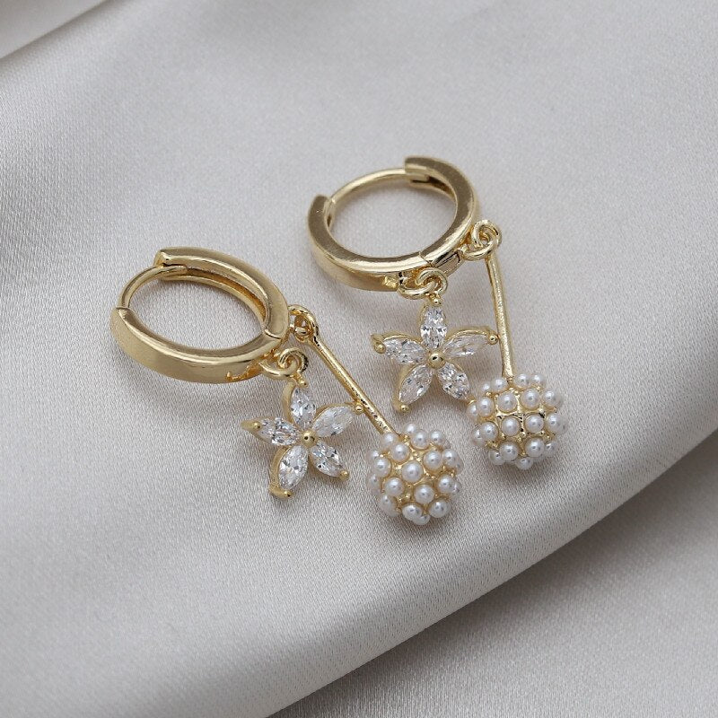 2022 Korea Design Jewelry  Zircon Flower Pearl Ball Pendant Earrings Elegant Women Daily Work Accessories
