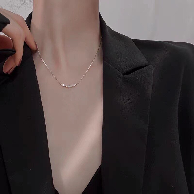 925 Sterling Silver Simple Pavé Crystal Sparkling Smile Clavicle Chain Necklace Women Light  Wedding Jewelry Accessories