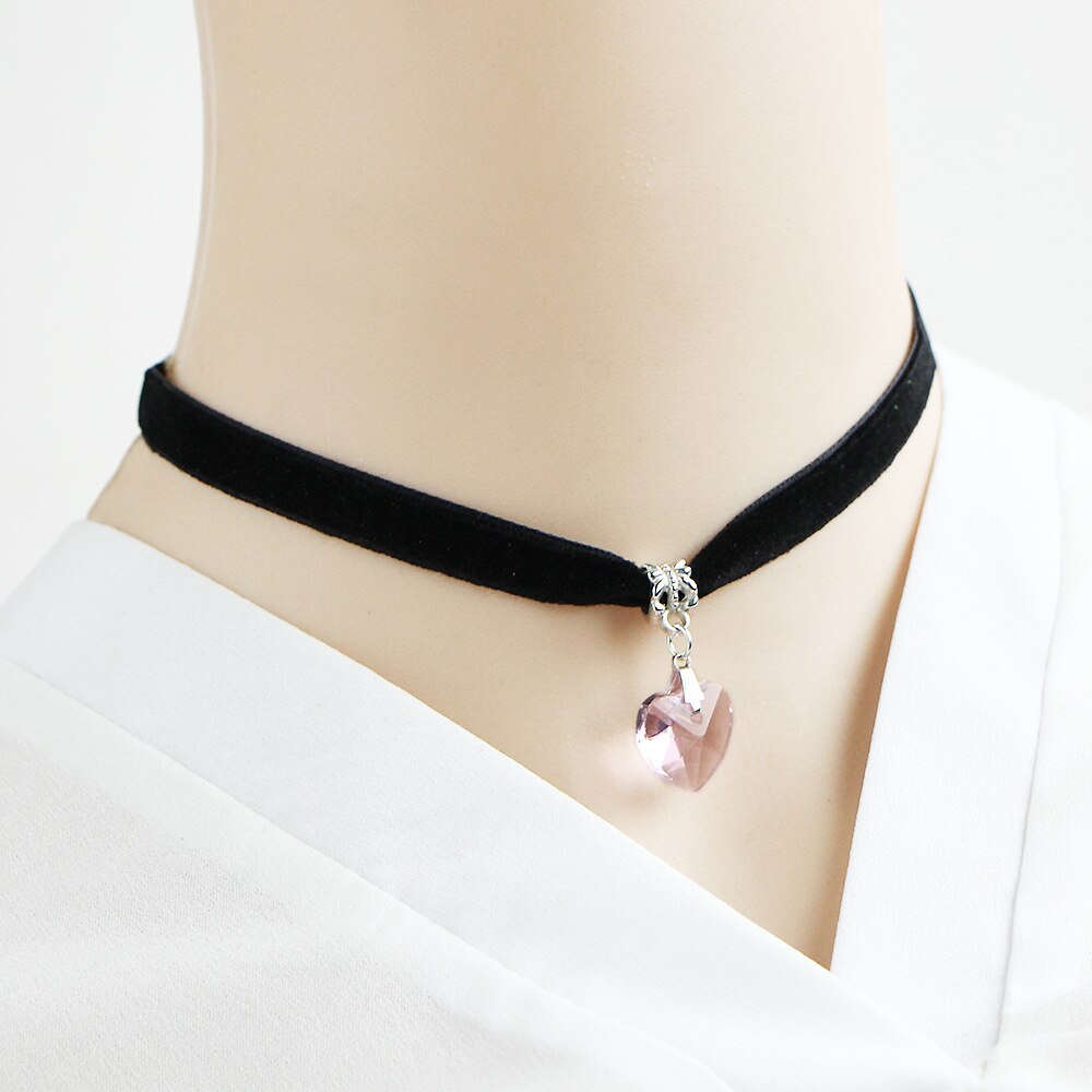 Cute Girls Black Velvet Gothic Choker Necklace For Women Heart Crystal Pendant Ribbon Necklace Female Wedding Jewelry Party Gift