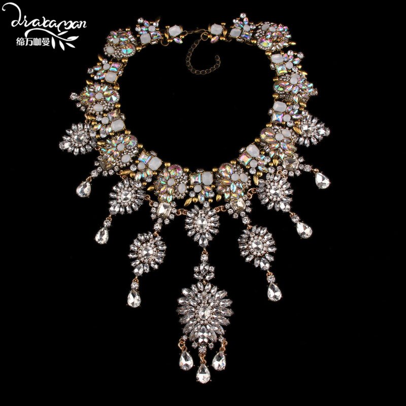 Dvacaman Brand HotHandmade Crystal Choker Necklace Women Flower Statement Necklace Engagement Show Party Jewelry O5