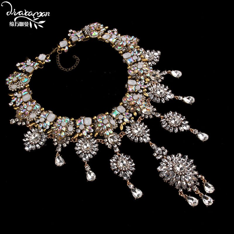Dvacaman Brand HotHandmade Crystal Choker Necklace Women Flower Statement Necklace Engagement Show Party Jewelry O5