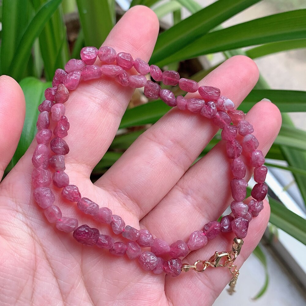 Elegant Natural Pink Tourmaline Necklace for Women Wedding Jewelry Irregular Raw Gravel Stone Rosy Crystal Choker Collier Femme