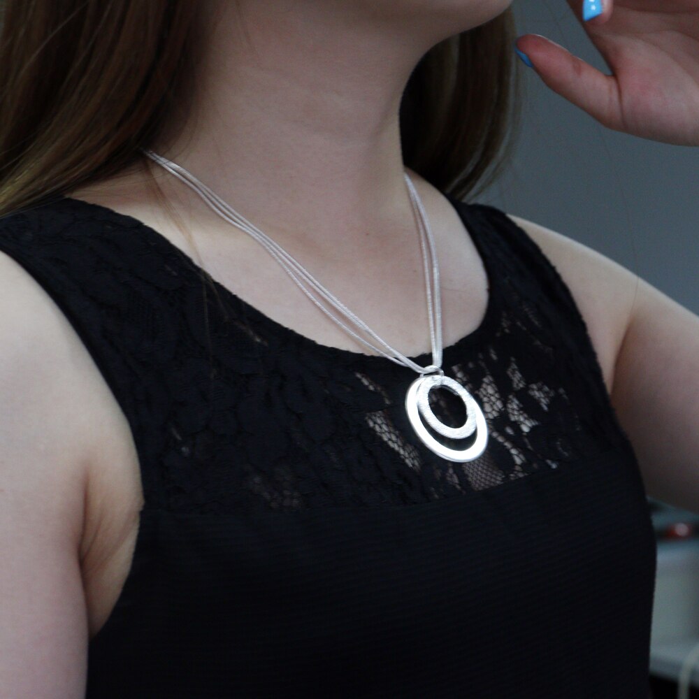 Fine noble circle pendant 925 Stamped Silver necklaces for Women Classic charms Jewelry Party wedding Christmas Gifts