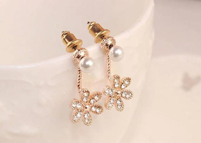 Free shipping gift New Fashion Big White Flower Earrings For Women 2020 Gold/Silver Jewelry Bijoux Elegant Gift
