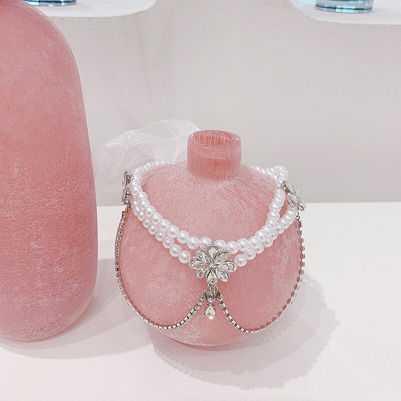 HUANZHI 2021 Korean Palace Style Shiny Flower Pearl Drip Shape Pendant Elegant Necklace for Women Girl Party Wedding Jewelry