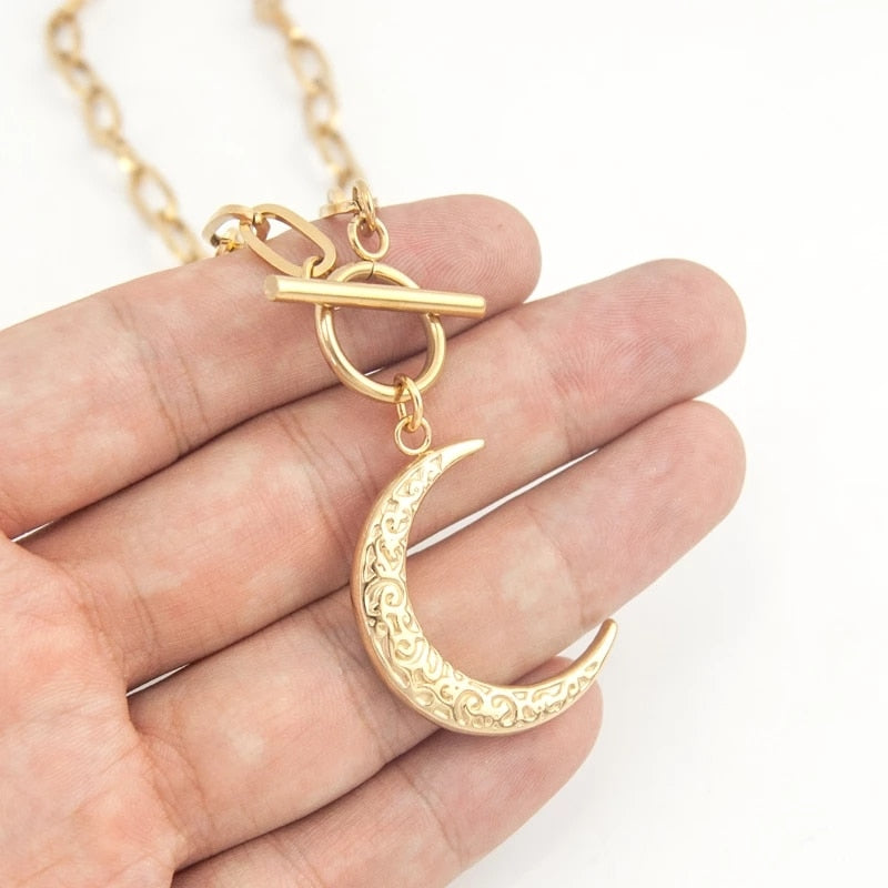 Half Moon necklace Stainless Steel Crescent Toggle Necklaces Gold Metal Luna Necklace Chunky Heavy Duty Chain Choker Collar