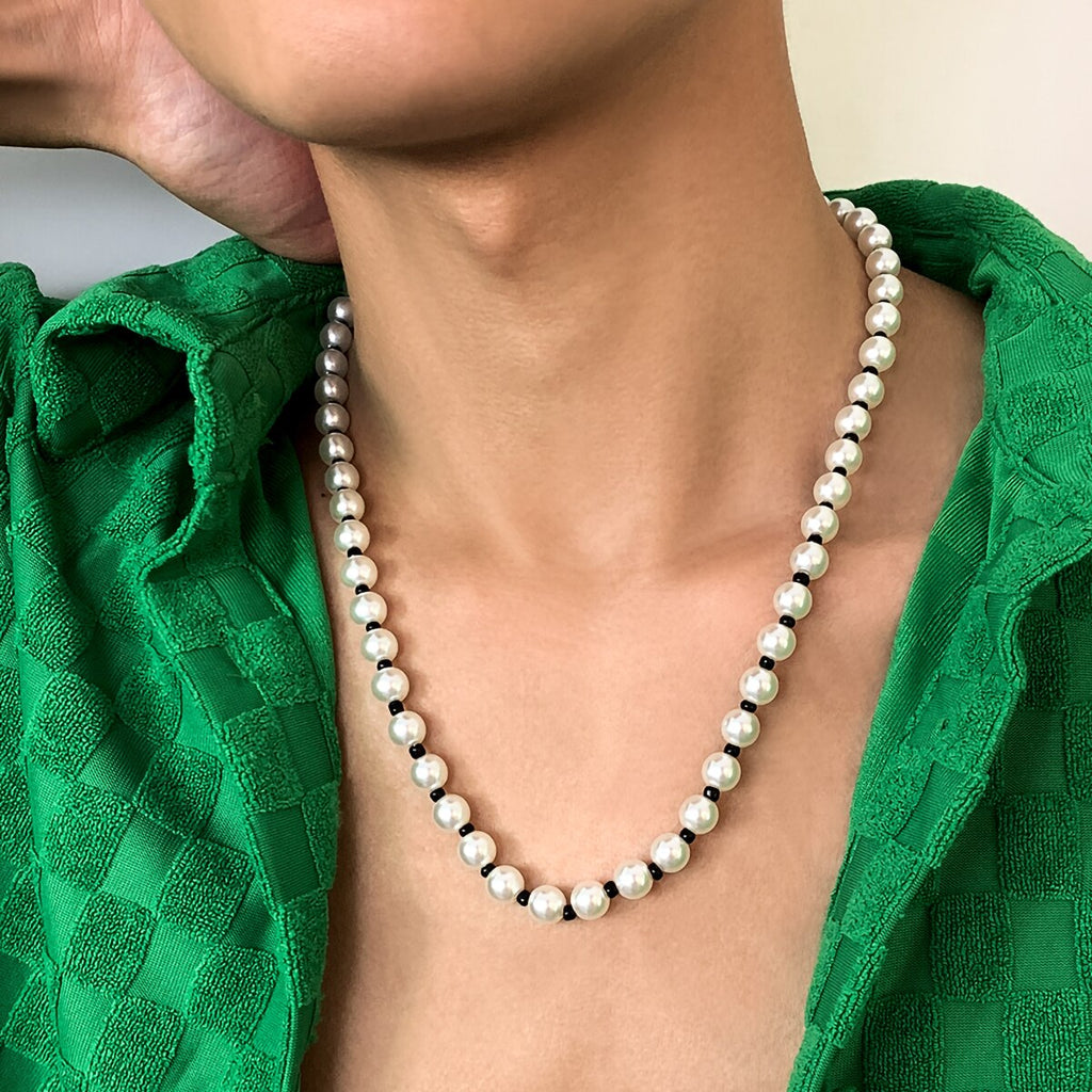 IngeSight.Z Trendy Imitation Pearls Necklace Men Handmade Classic Black Rice Bead Clavicle Chain Necklace Women 2022 Jewelry