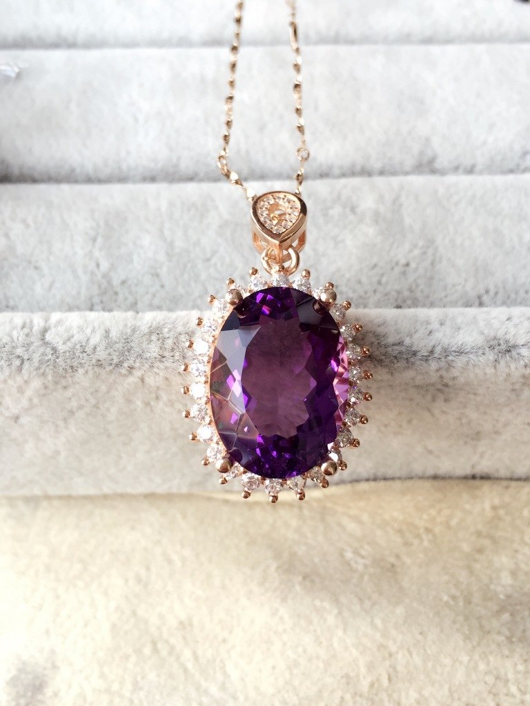 boutique jewelry,Diamond surrounded by natural amethyst female pendant 925 silver inlaid