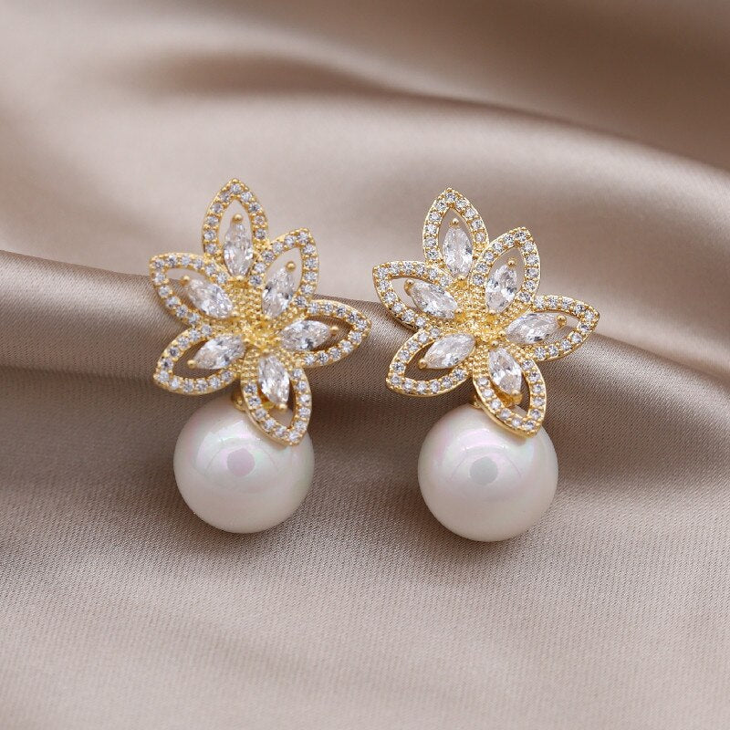 Korea Design Jewelry Delicate Copper Set Zircon Leaf Pearl Pendant Earrings Elegant Women's Party Accessories