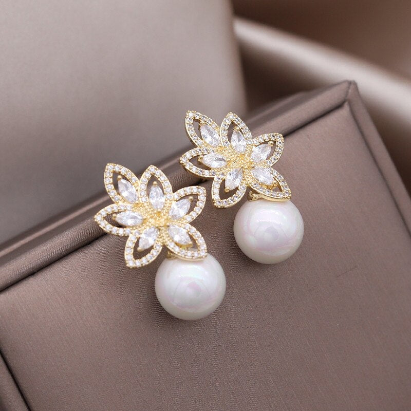 Korea Design Jewelry Delicate Copper Set Zircon Leaf Pearl Pendant Earrings Elegant Women's Party Accessories