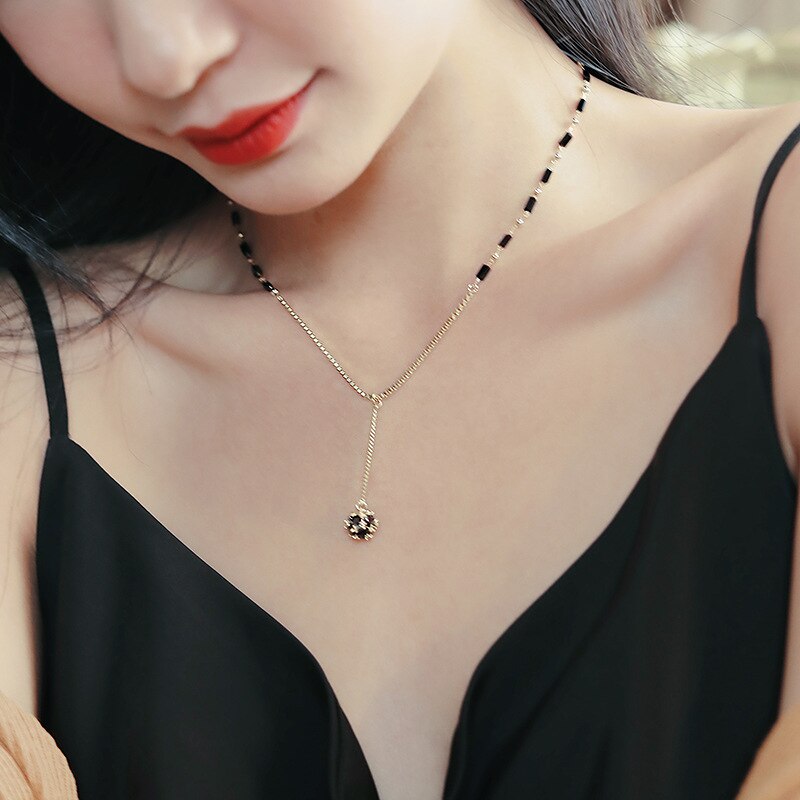 Korea Design Jewelry Sexy Black Crystal Ball Pendant Necklace Elegant Women Party Clavicle Necklace Accessories