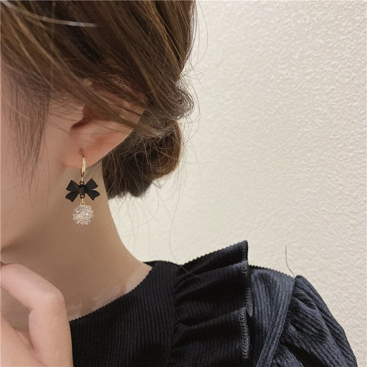 Korea Jewelry Copper Inlaid Zircon Ball Pendant Black Paint Bow Earrings Elegant Women's Party Party Accessories