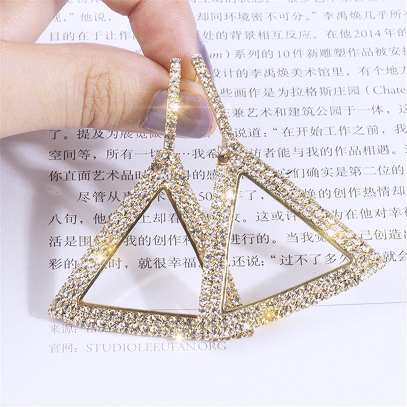 Korean selling jewelry  shiny crystal triangle pendant earrings elegant sexy women's prom party accessories