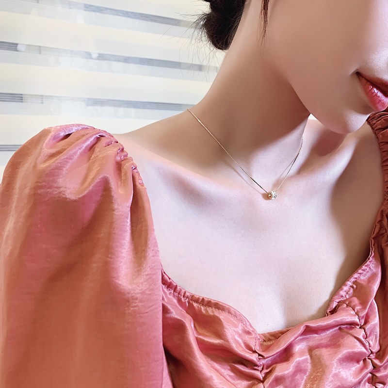 Korean design jewelry exquisite and small copper inlaid zircon pendant simple and elegant clavicle female necklace