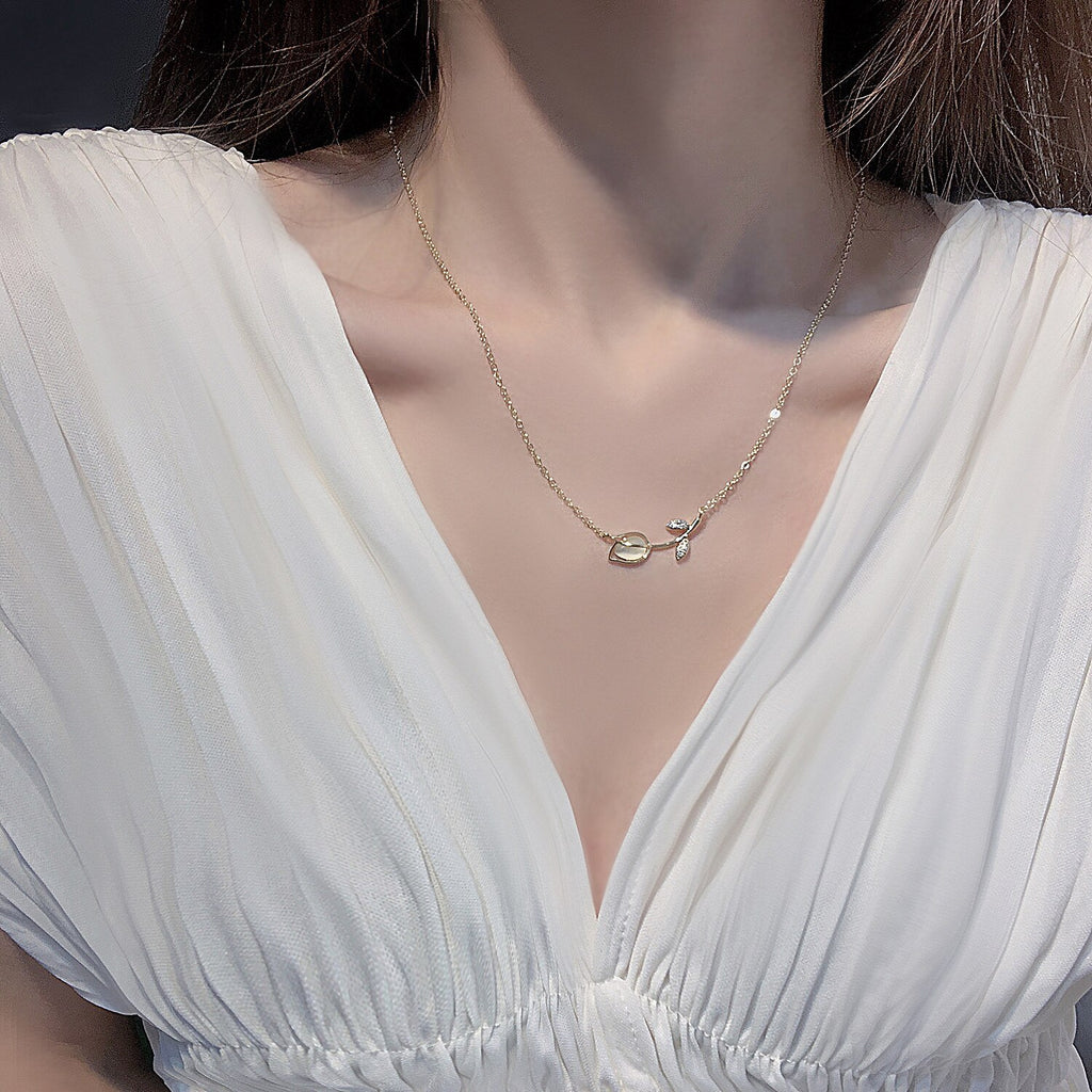 Korean design jewelry exquisite  zircon opal tulip flower pendant necklace sexy clavicle necklace for women