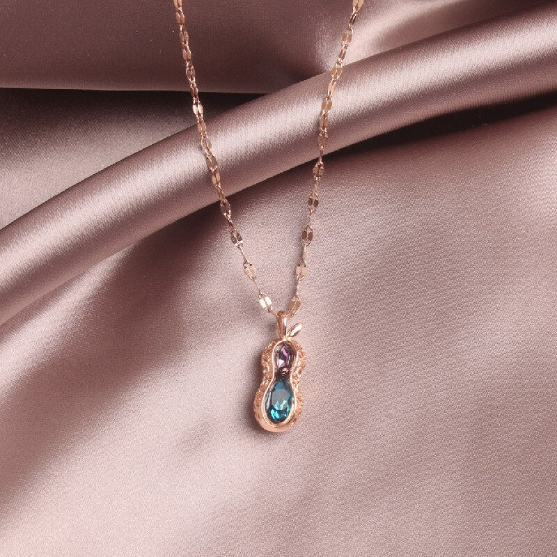Korean design jewelry simple titanium steel clavicle peanut color crystal pendant female necklace pearl necklace