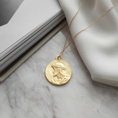 925 sterling silver Double-sided portrait pendant necklace gold round figure necklace for women festival jewelry gift