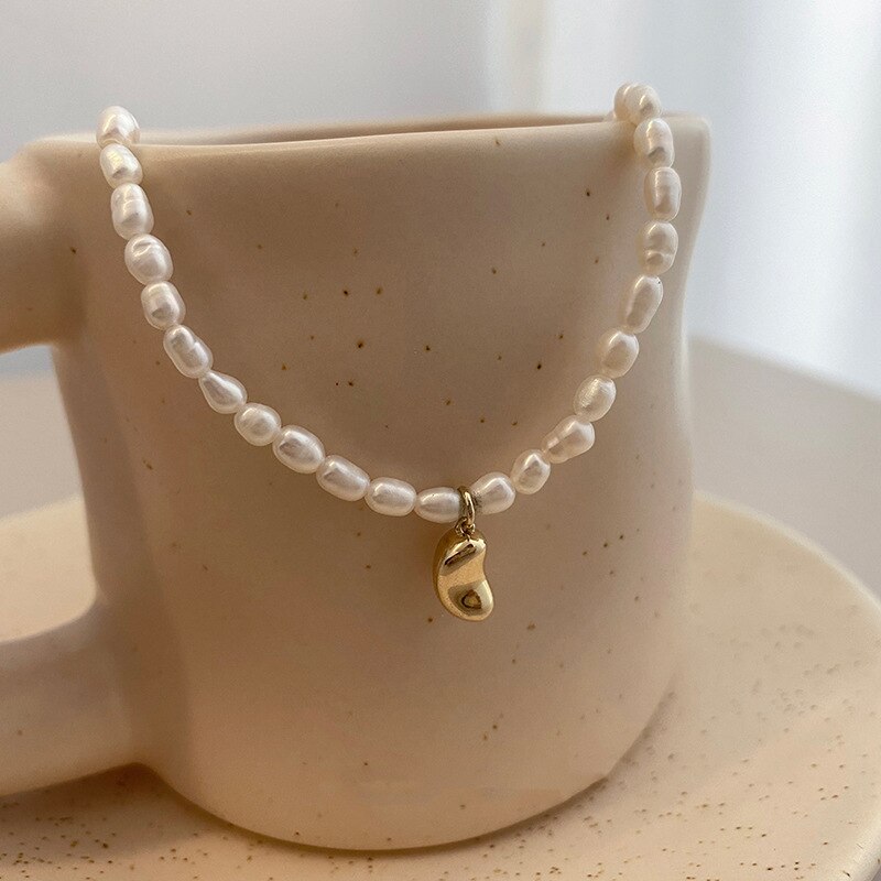 Design Jewelry Simple Natural Freshwater Pearl Love Necklace Pendant Necklace Elegant Women's Clavicle Necklace