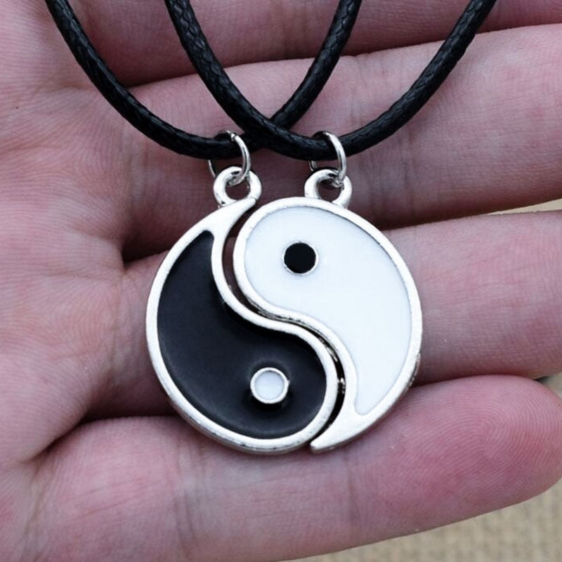 Paired Pendants Necklace For Couples BFF Tai Chi Yin Yang  Leather Chain White Black Friendship Couples Necklaces Jewelry