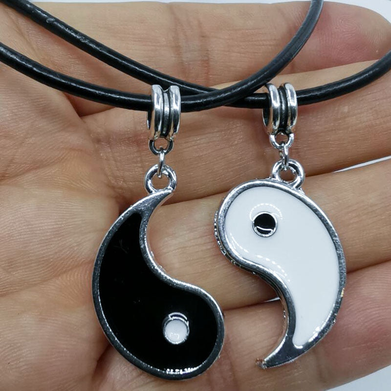 Paired Pendants Necklace For Couples BFF Tai Chi Yin Yang  Leather Chain White Black Friendship Couples Necklaces Jewelry