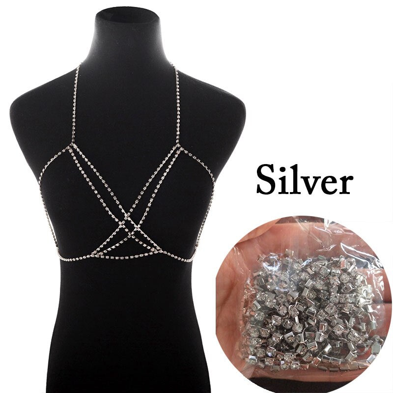 Sexy Rhinestone Body Chain for Women Boho Jewelry Cross Chest Chain Shining Crystal Party Wedding Chest Decoration Accessory