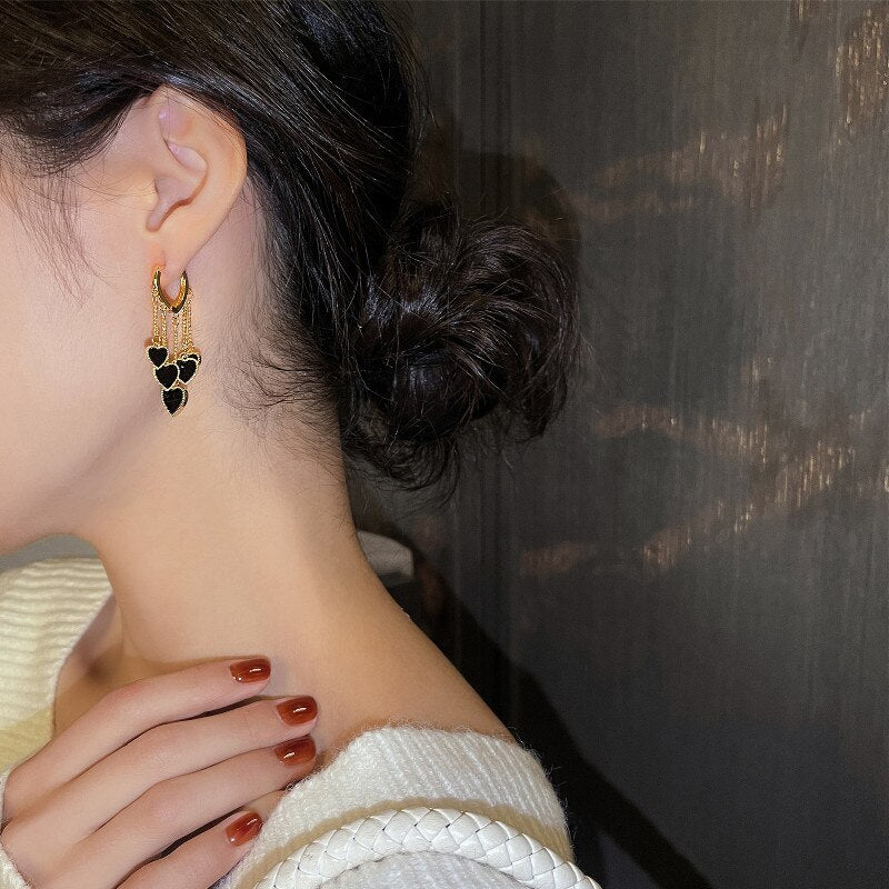 South Korea's design jewelry sexy black love tassel pendant earrings elegant women's prom party accessories