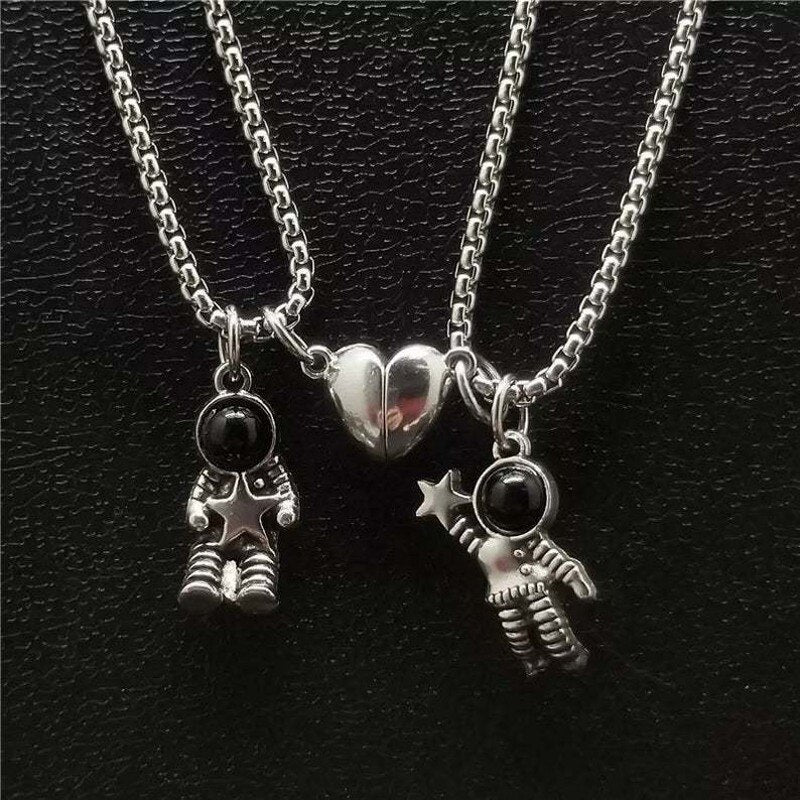 Spaceman Magnetic Pendant Necklace For Lovers Astronaut Creative Star Couple Necklaces Friendship Jewelry Anniversary Gift