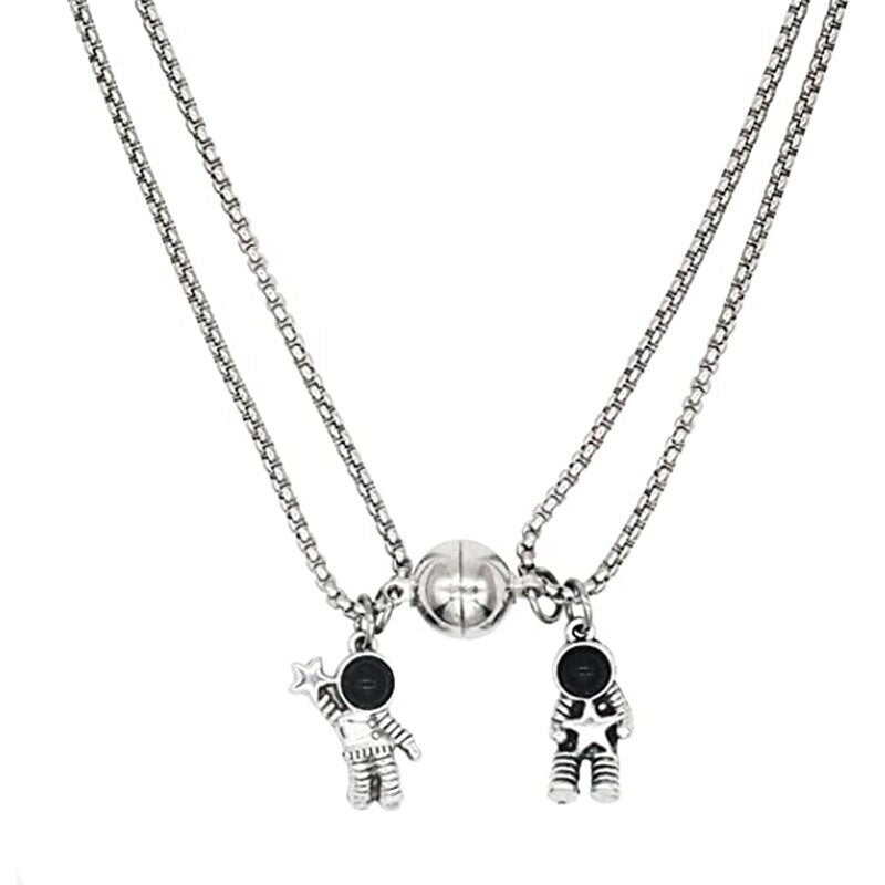Spaceman Magnetic Pendant Necklace For Lovers Astronaut Creative Star Couple Necklaces Friendship Jewelry Anniversary Gift