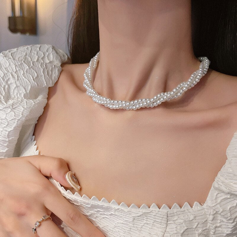 Twining Vintage Pearl Necklaces For Women Trendy French Romantic Style Wedding Jewelry Personality Irregular Clavicle Chain