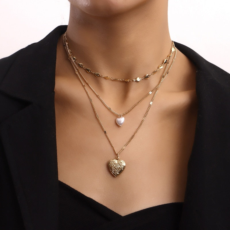 Vintage Boho Multilayer Pearl Choker Heart Pendant Chain Necklace for Women Hip Hop Gold Color Collar Wedding Party Jewelry Gift