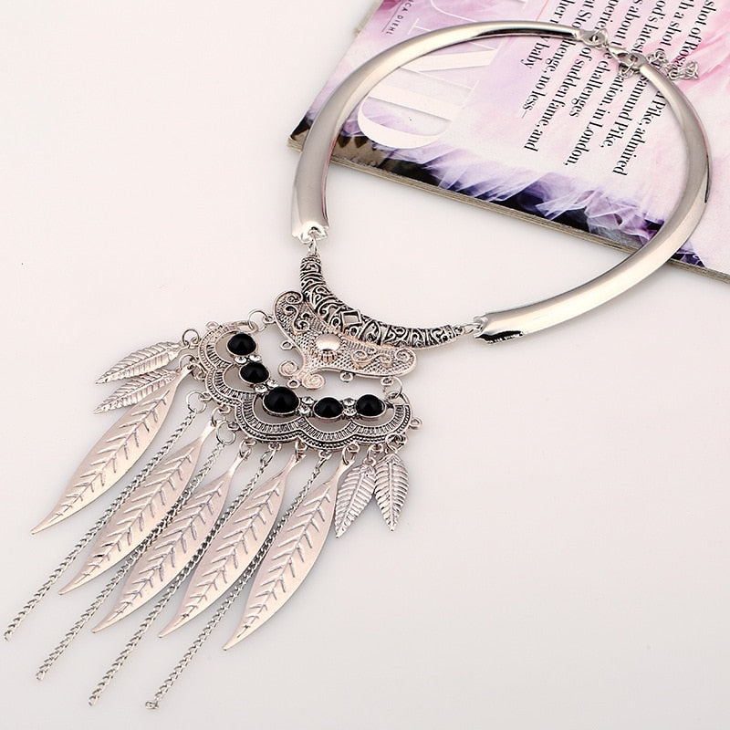 Vintage Exaggerated Glossy Leaf Tassel Necklaces for Women Boho Classic Ethnic Statement Choker Chain Necklaces Wedding Jewelry