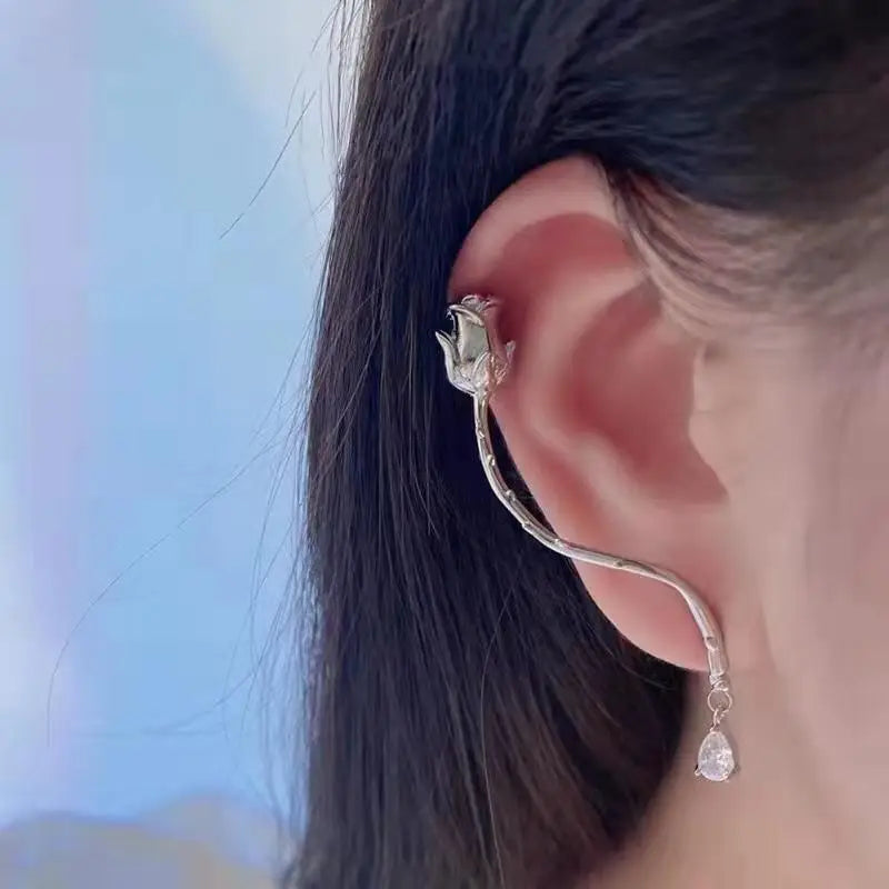 2022 New Silver Color Earrings Punk Plated Metal Barbed Rose Flower Stud Earrings Geometric for Women Girls Party Jewelry