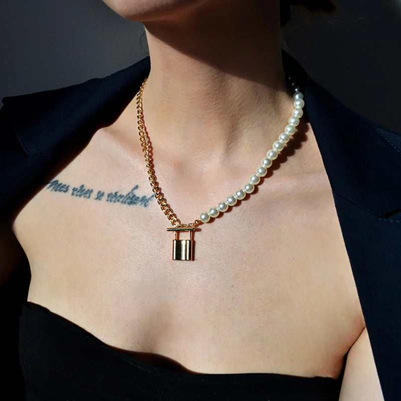 Wedding Pearl Choker Necklace For Women Vintage Coin Lock Pendant Chain Jewelry on the Neck Accessories Party Gift