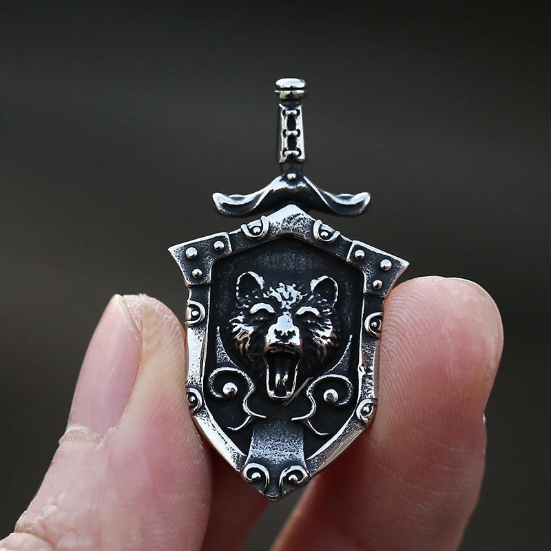 2023 New Arrive Punk Lion With Pendant Necklace Vking Vintage Aninal Jewelry For Man Women Party Gift Good Detail Shield Choker