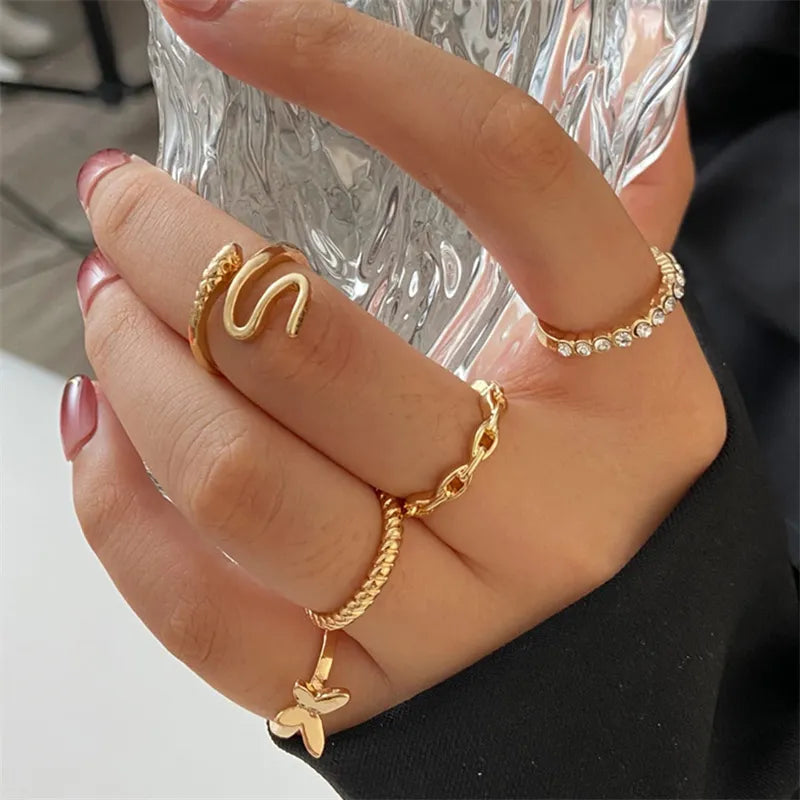 Bohemian Wave Flower Rings Set For Women Vintage Geometric Pearl Butterfly Metal Chain Knuckle Rings  Trendy Jewelry Gift