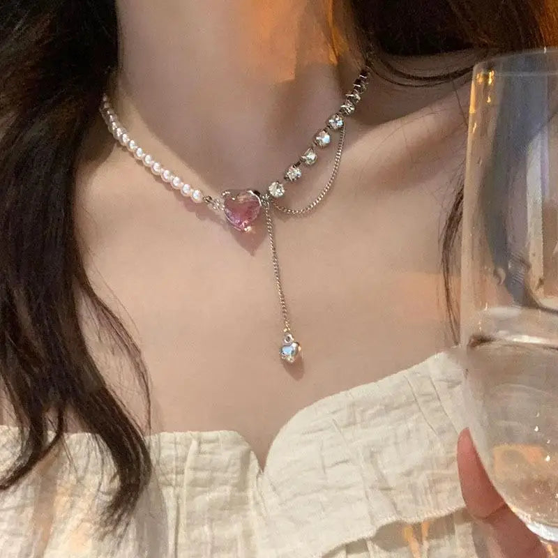 Elegant White Imitation Love Splicing Pearl Choker Necklace Big Round Pearl Wedding Necklace for Women Charm Jewelry