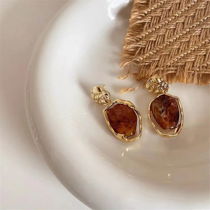 Exaggerated Personality Irregular Resin Earrings South Korean Style Fashionable Vintage  Geometric Stud Earrings Women Jewelry