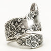 Romantic Vintage Carved Flower Finger Ring for Women Birthday Gift Retro Party Metallic Style Accessories Ladies Jewelry - Image 1
