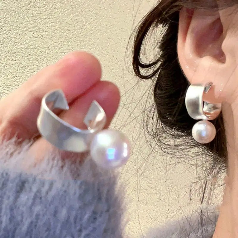 Korean C-Shaped Pearl Earrings for Women Baroque Simulated Pearl Charms Kpop Earrings Sweet Jewelry Accessories