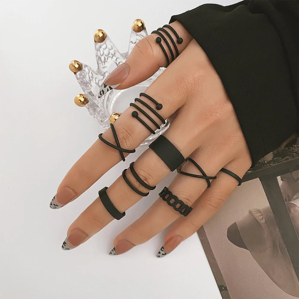 IPARAM Punk Gothic Black Finger Knuckle Ring Set For Women Vintage Minimalist Geometric Chain Wide Ring  Jewelry Gift