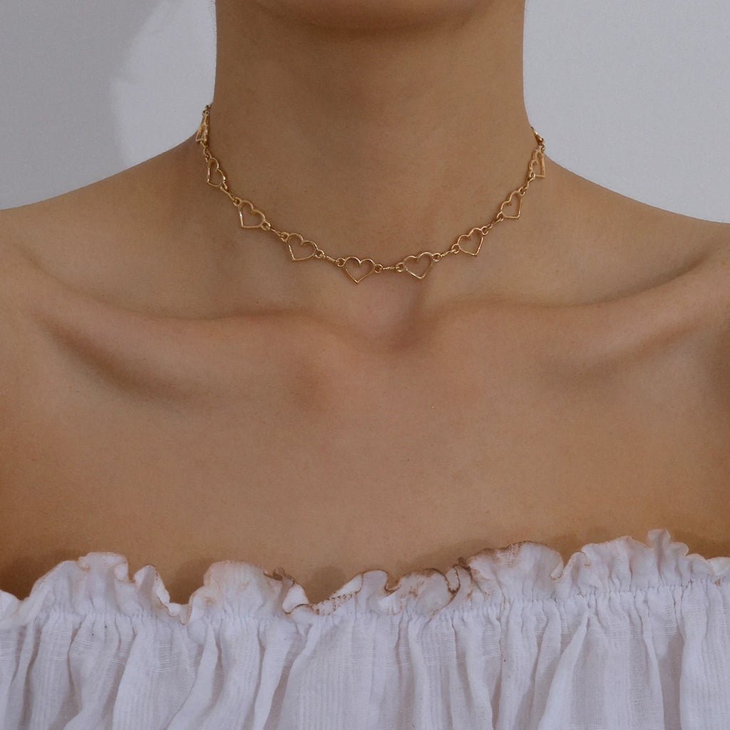 Lacteo Trendy Gold Color Petals Shape Short Neck Chain Necklace Choker for Women Jewelry Collar Clavicle Necklaces Gifts Party