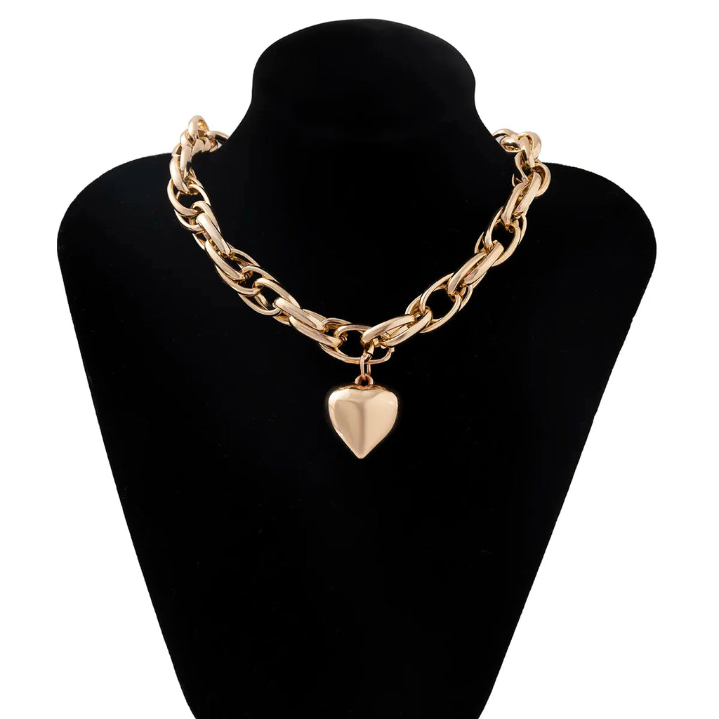 Trendy Punk Exaggerated Metal Statement Short Collar Clavicle Chain Geometric Heart Pendant Necklace Vintage Hip Hop Jewelry
