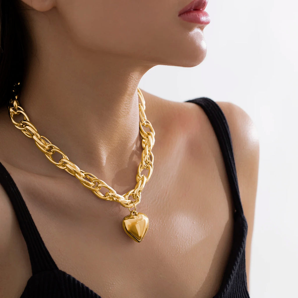 Trendy Punk Exaggerated Metal Statement Short Collar Clavicle Chain Geometric Heart Pendant Necklace Vintage Hip Hop Jewelry