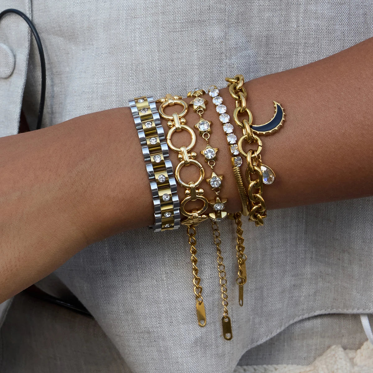 Minimalist Gold Color Plated Stainless Steel Rhinestone Water Drop Pendant Black Oil Drop Moon Pendant Bracelet Women - Image 1