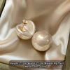 Women's Minimalist Gap Imitation Pearl Stud Earrings Commuter Jewelry Versatile Party Accessory Design For Gilrs - Image 8
